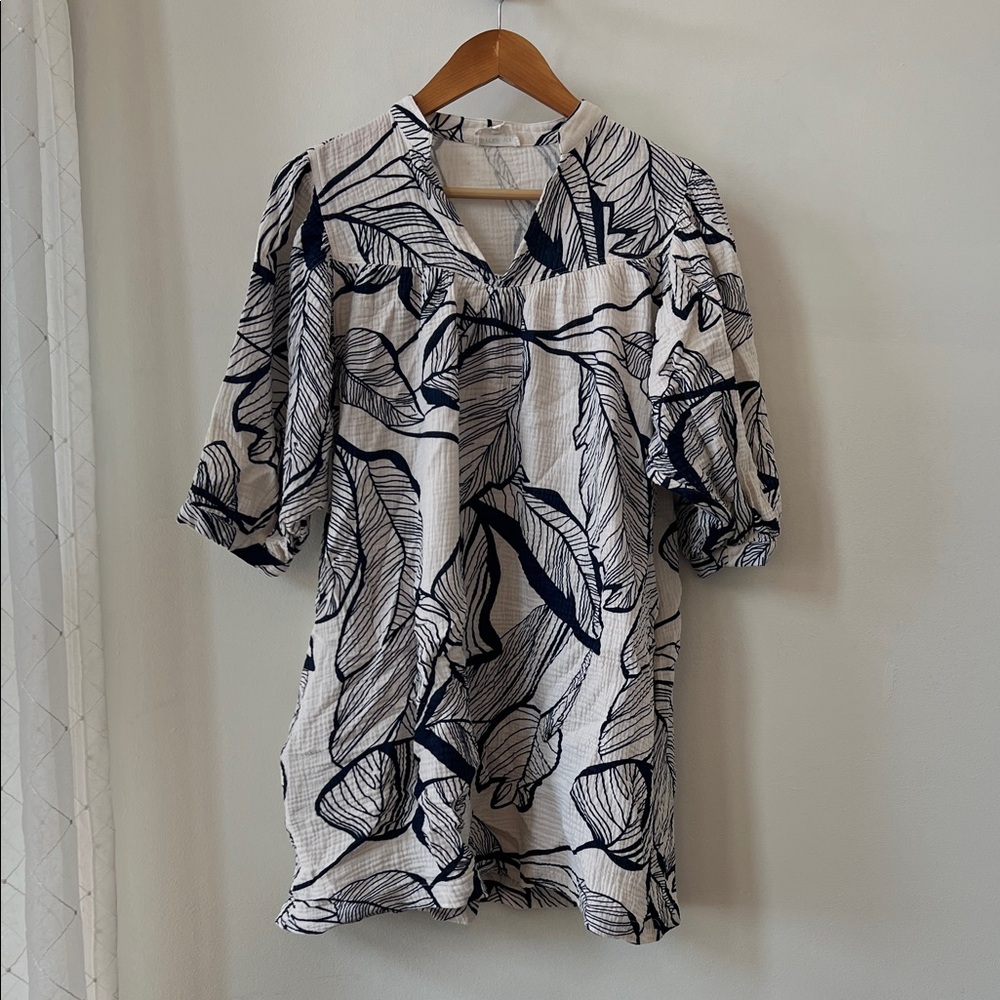 Elegant Navy and White Leaf Print Dress